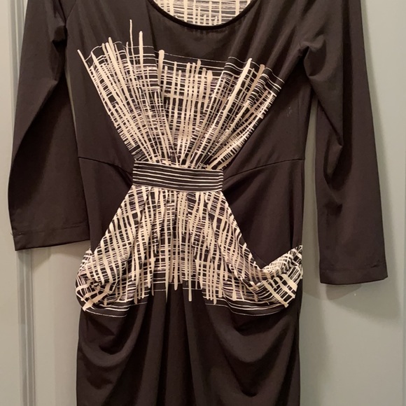 BCBG Max Azaria small black white design long sleeve dress - Picture 2 of 4